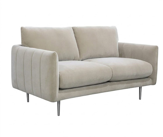 8238 loveseat london